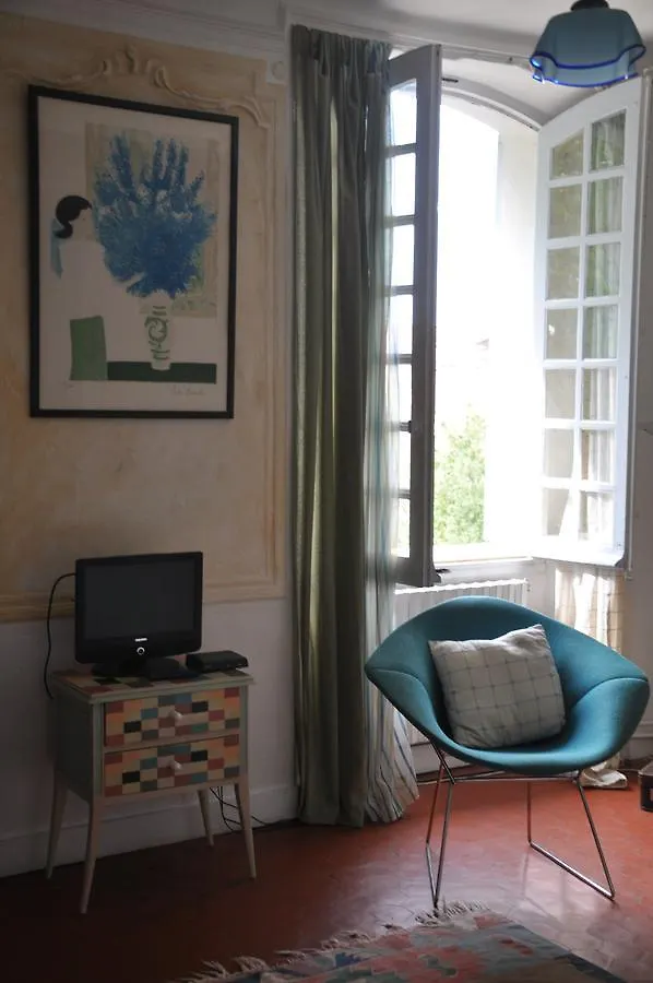 L'Enclos Bed & Breakfast Lorgues 0*,